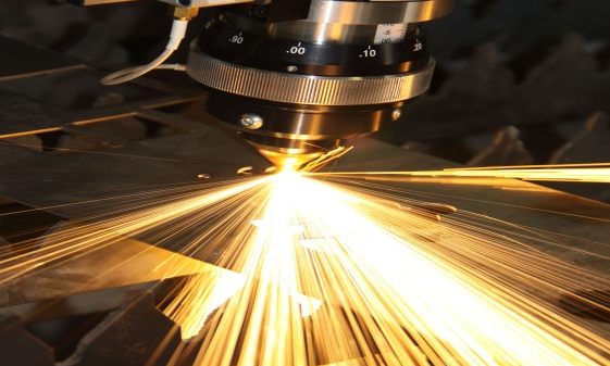 激光切割機(jī)切割精度受哪些因素影響？